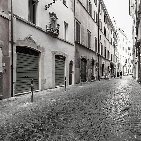 Old Monserrato In Campo De' Fiori Roma Exterior foto